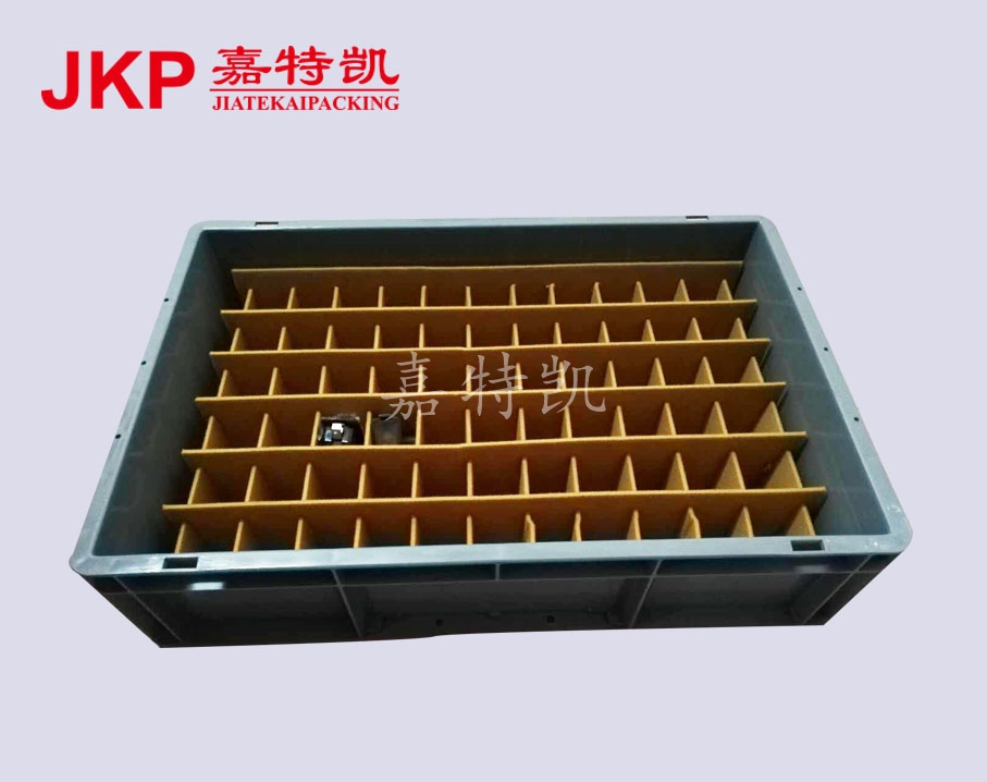 吉利汽車GE11後背門組合燈包裝